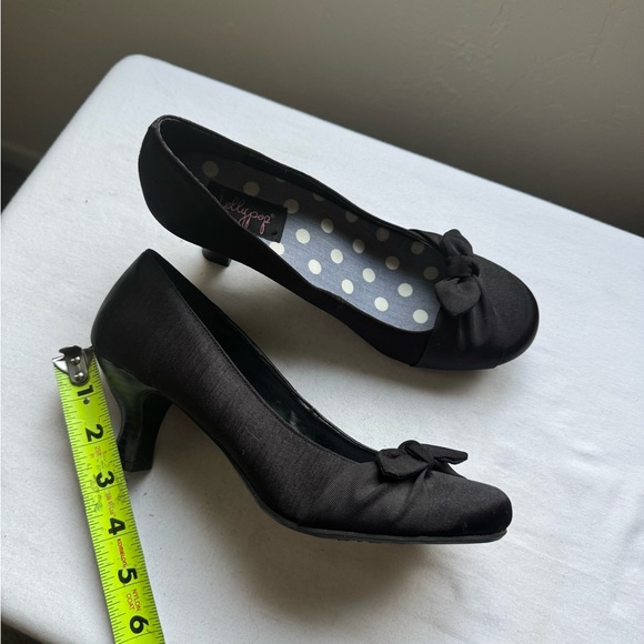 Y2K JellyPop Classic black kitten heels with a cute bow detail Size 7.5 - Picture 4 of 8